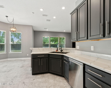 14617 Zachary Drive E - Photo Thumbnail 16