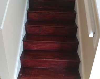 8602 Longford Drive - Photo Thumbnail 5