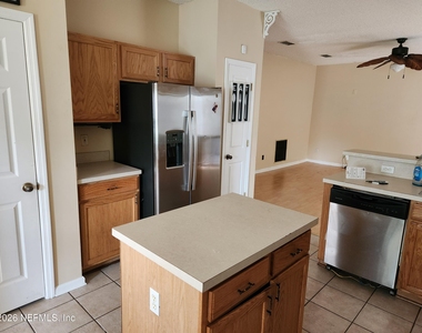 8602 Longford Drive - Photo Thumbnail 18