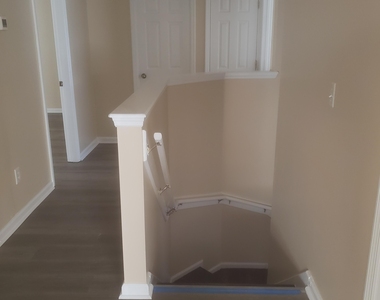 8602 Longford Drive - Photo Thumbnail 11