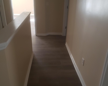 8602 Longford Drive - Photo Thumbnail 14