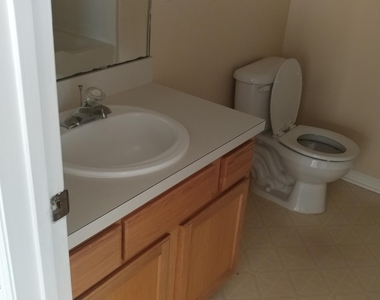 8602 Longford Drive - Photo Thumbnail 3