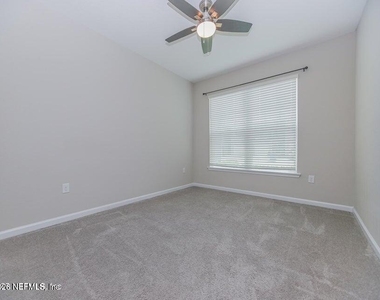432 Pine Bluff Drive - Photo Thumbnail 11