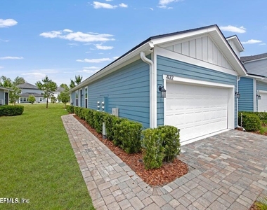 432 Pine Bluff Drive - Photo Thumbnail 2