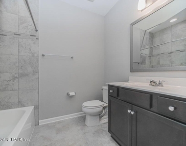 432 Pine Bluff Drive - Photo Thumbnail 12