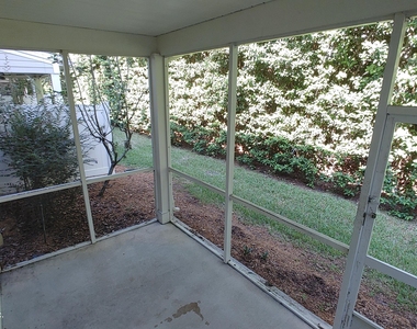 11073 Castlemain Circle E - Photo Thumbnail 10