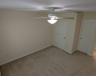 11073 Castlemain Circle E - Photo Thumbnail 19