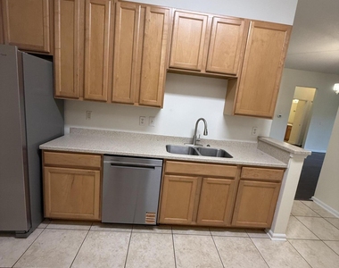 13819 Herons Landing Way - Photo Thumbnail 24