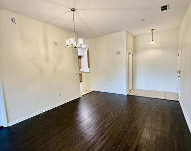 13819 Herons Landing Way - Photo Thumbnail 9
