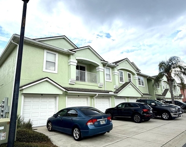 13819 Herons Landing Way - Photo Thumbnail 1