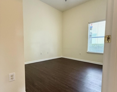 13819 Herons Landing Way - Photo Thumbnail 44