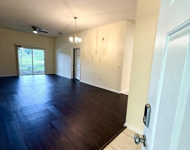 13819 Herons Landing Way - Photo Thumbnail 3