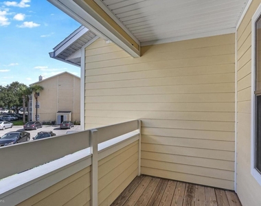 100 Fairway Park Boulevard - Photo Thumbnail 15