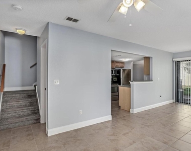 100 Fairway Park Boulevard - Photo Thumbnail 9