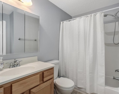 100 Fairway Park Boulevard - Photo Thumbnail 12