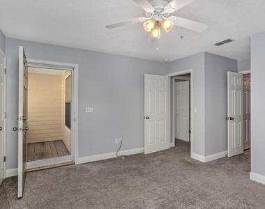 100 Fairway Park Boulevard - Photo Thumbnail 11