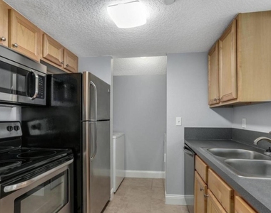 100 Fairway Park Boulevard - Photo Thumbnail 7