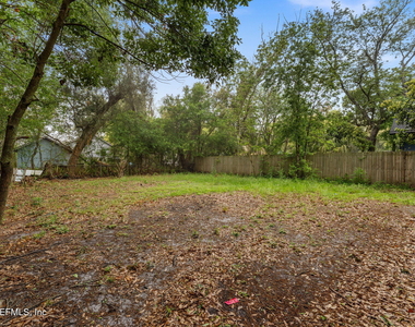 744 Mackinaw Street - Photo Thumbnail 16
