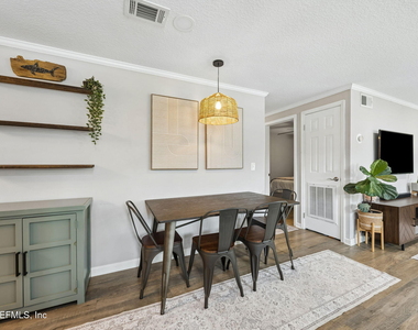 2638 Stern Drive N - Photo Thumbnail 9