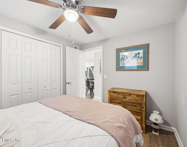 2638 Stern Drive N - Photo Thumbnail 17