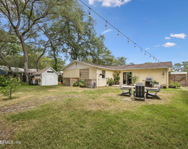 2638 Stern Drive N - Photo Thumbnail 22