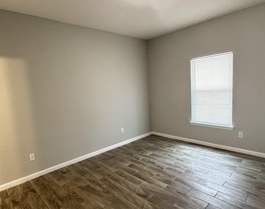 3631 Kirkpatrick Circle - Photo Thumbnail 1