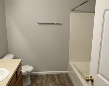 3631 Kirkpatrick Circle - Photo Thumbnail 5