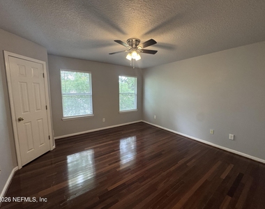 7806 Melvin Road - Photo Thumbnail 13