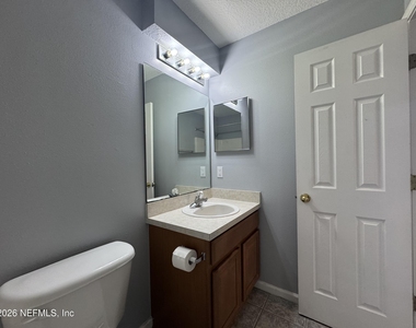 7806 Melvin Road - Photo Thumbnail 19
