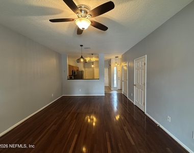 7806 Melvin Road - Photo Thumbnail 6
