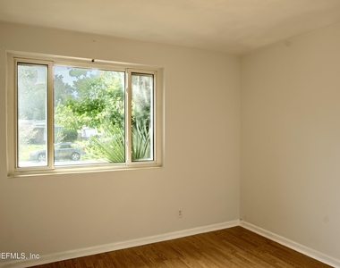 1370 Labelle Street - Photo Thumbnail 24