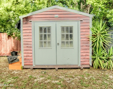 1370 Labelle Street - Photo Thumbnail 14