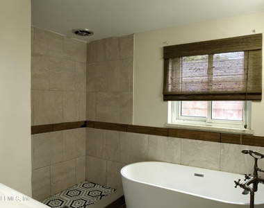 1370 Labelle Street - Photo Thumbnail 10