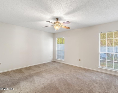 12138 Silver Saddle Drive - Photo Thumbnail 17