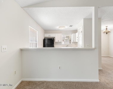 12138 Silver Saddle Drive - Photo Thumbnail 9