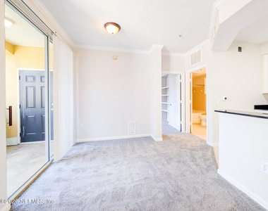 8539 Gate Parkway W - Photo Thumbnail 9