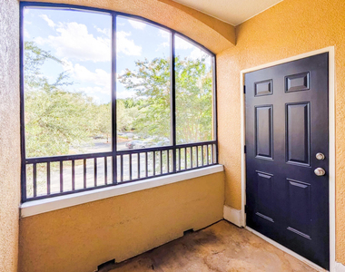8539 Gate Parkway W - Photo Thumbnail 15