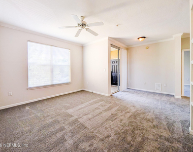 8539 Gate Parkway W - Photo Thumbnail 7