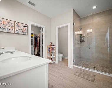 11358 Newtonian Boulevard - Photo Thumbnail 27