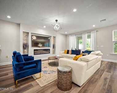 11358 Newtonian Boulevard - Photo Thumbnail 5