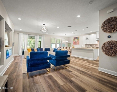 11358 Newtonian Boulevard - Photo Thumbnail 4