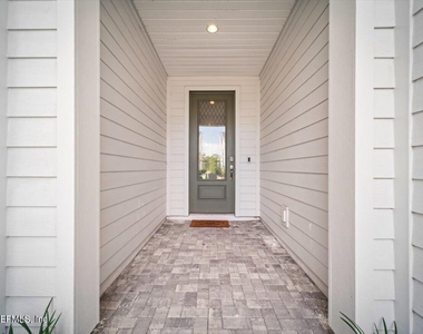 11358 Newtonian Boulevard - Photo Thumbnail 2