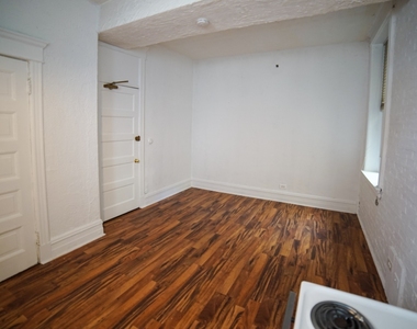 2800 N Pine Grove Avenue - Photo Thumbnail 8