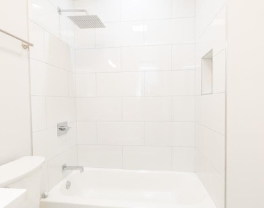 1232 S Fairfield Avenue - Photo Thumbnail 7
