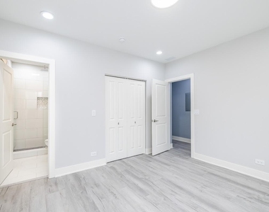 1232 S Fairfield Avenue - Photo Thumbnail 6