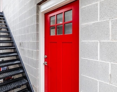 1232 S Fairfield Avenue - Photo Thumbnail 14