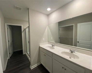 168 Golden Eagle Parkway - Photo Thumbnail 10