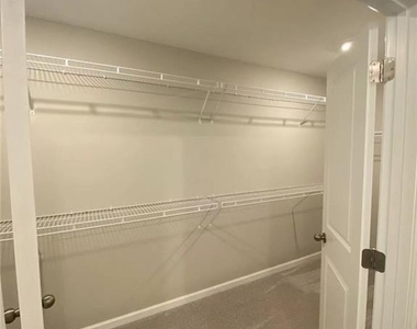 168 Golden Eagle Parkway - Photo Thumbnail 12