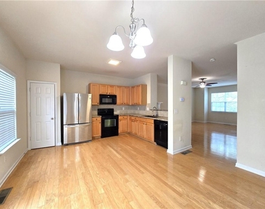 2104 Meadow Peak Road - Photo Thumbnail 9