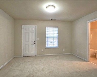 2104 Meadow Peak Road - Photo Thumbnail 2